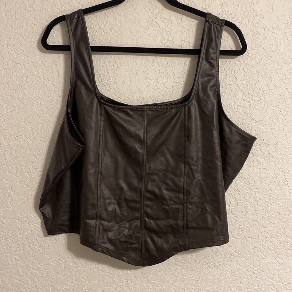 3X Today &Tomorrow Brown Pleather Crop Top